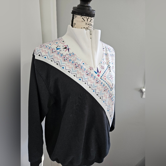 Vintage 80s Black & White Zip Up Turtle Neck Retro Sweater - Picture 6 of 7